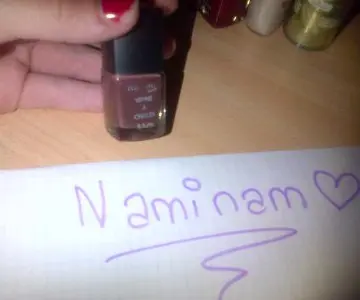 Vernis marron avec reflet bordeaux, Cosmépro