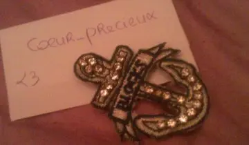 broche, Inconnue