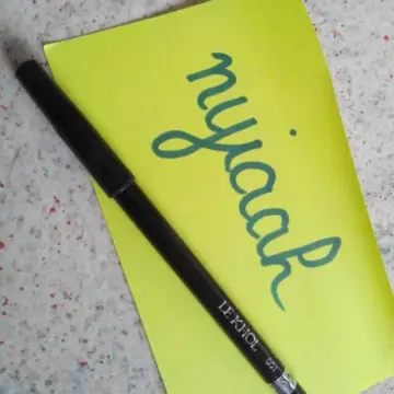 Crayon noir, Carrefour