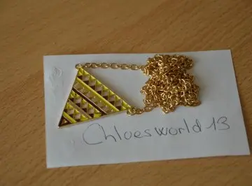 Collier, Boa Moa