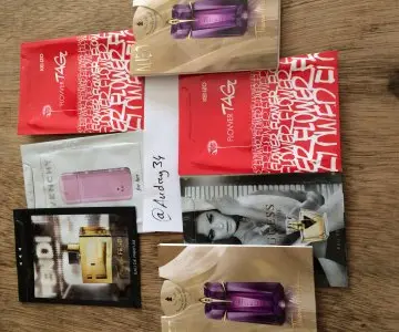 Lot échantillons parfum, Inconnue