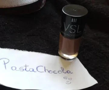 Vernis marron, VSL