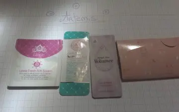 Lot échantillons produits asiatiques, Lioele