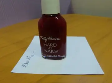 Vernis rouge, Sally Hansen