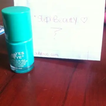 Vernis vert d'été, Yes Love