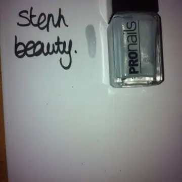 Vernis gris, Pronails