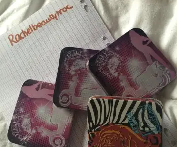 Lot de petites boîtes ou à l'unité., Inconnue