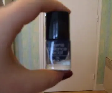 vernis bleu, Nocibé