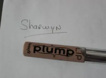 Lip plumper, Benefit