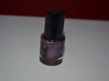 Vernis violet, DEBBY