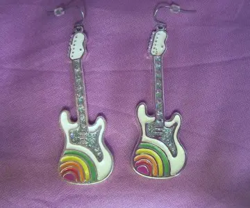 Boucles d'oreille guitare, Claire's