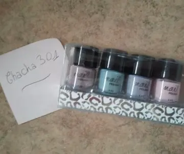 lot vernis pastels, Inconnue