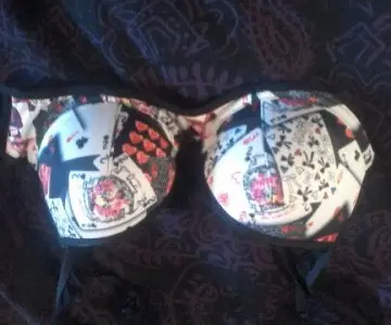 Soutien gorge 85A, Undiz