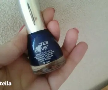 Vernis violet galaxie, Yes Love