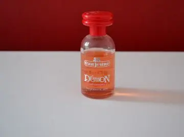 eau de toilette démon, Eau Jeune
