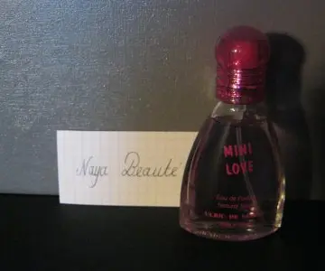 Parfum miss love, Inconnue
