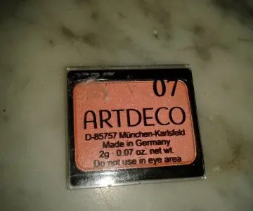 Blush, Artdeco