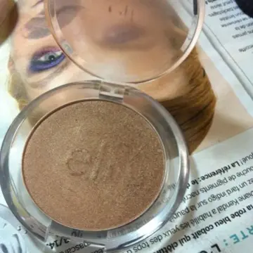 Bronzer ELF, Elf