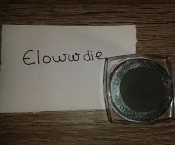 Fard à paupières, L'Oréal