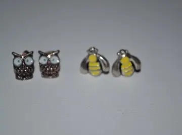 2 Paires de boucles d'oreilles, Inconnue