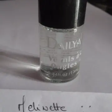 Vernis transparent, Dailya