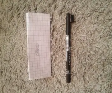 Crayon sourcils, Rouge baiser