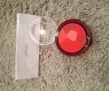 Blush, H&M
