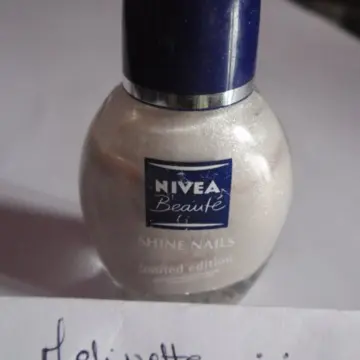 Vernis beige, Nivea