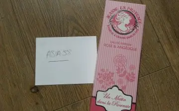Parfum à la Rose Jeanne en Provence, Jeanne en Provence