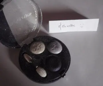 Fard à paupières, Bourjois