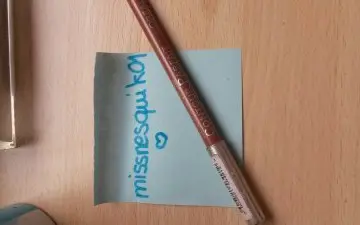 Crayon à lèvres l'oréal "contour parfait", L'Oréal