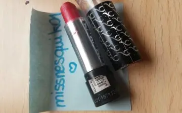 Rouge à levres, Vera valenti