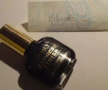 Vernis violet à paillettes, Gemey Maybelline