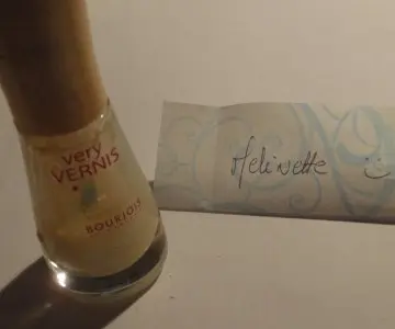 Vernis nacré or, Bourjois