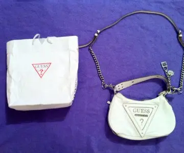 SAC GUESS NEUF, Guess