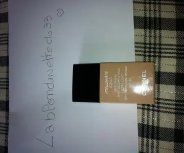 Vitalumière aqua, Chanel
