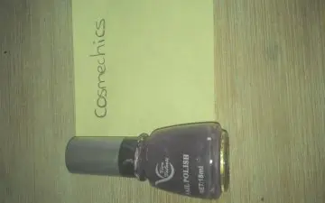 Vernis violet, Vera valenti