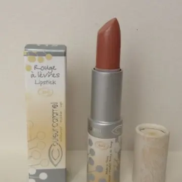 Rouge à lèvres, Couleur Caramel