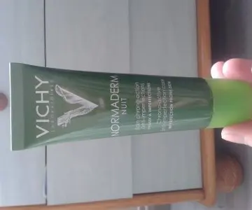 Normaderm nuit, Laboratoires Vichy