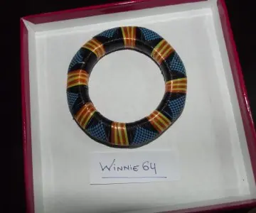 bracelet africain, Inconnue
