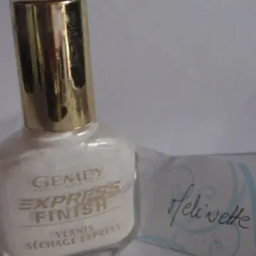 Vernis blanc nacré, Gemey Maybelline