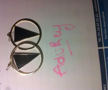 Boucles d'oreilles dorée triangle, New Look
