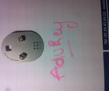 Boucles oreilles dés strass, Sixt