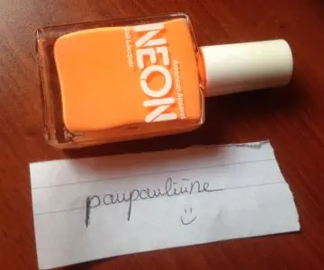Vernis neon orange corail fluo, American Apparel
