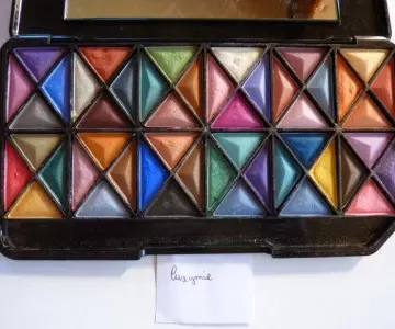 Palettes 48 fards, Douglas