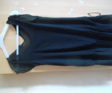 robe noire, Kiabi