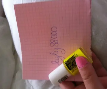 Vernis fluo, Moment Make up