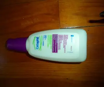 Crème hydratante à tendance acnéique, Cétaphil