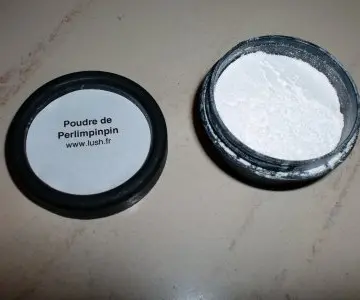 Poudre de Perlimpinpin, Lush