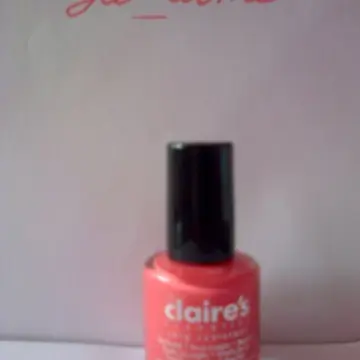 Vernis corail, Claire's